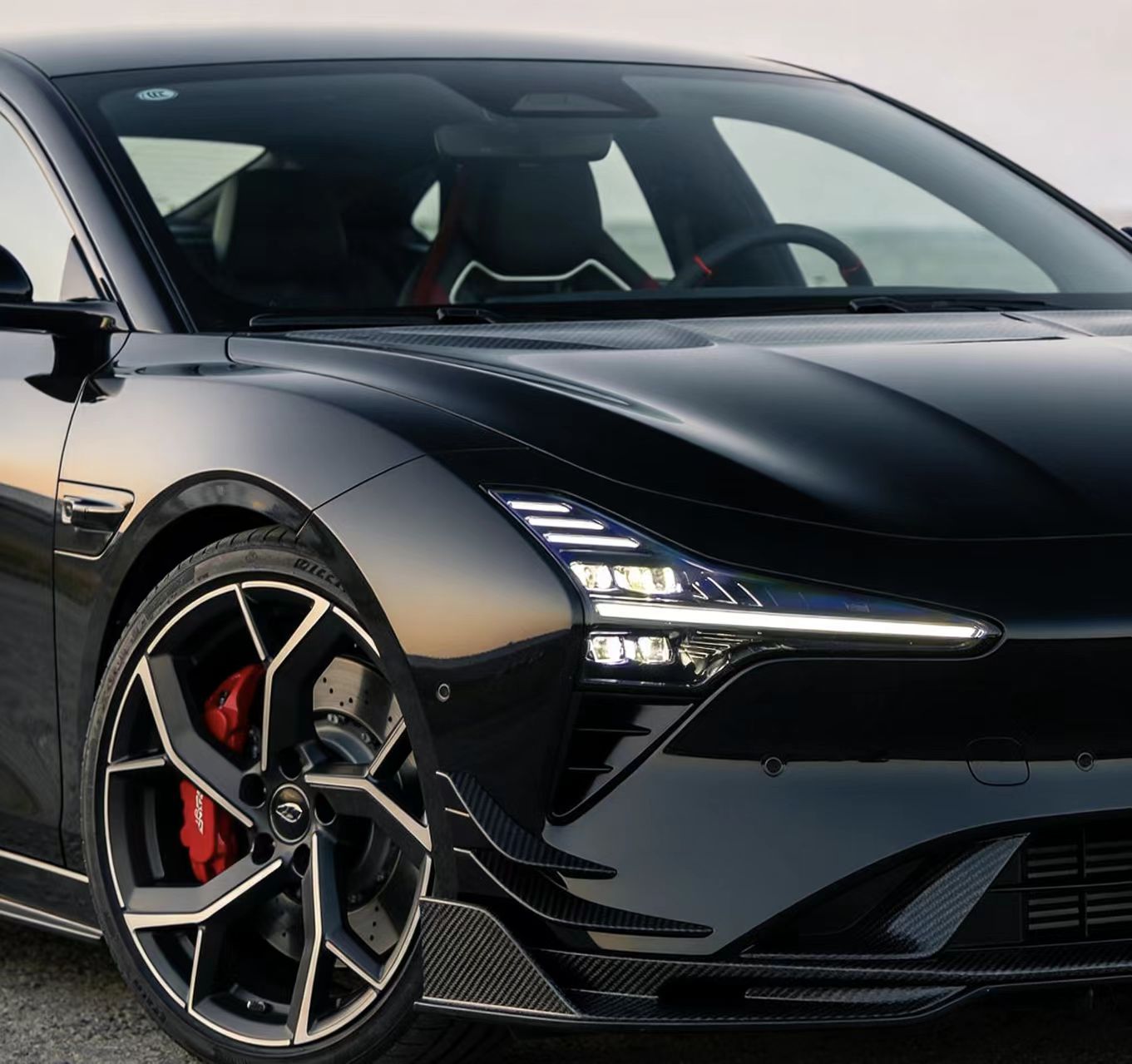 从“连得上”到“会思考”,“人工智能+”解锁新质生产力密码-NeuroDrive