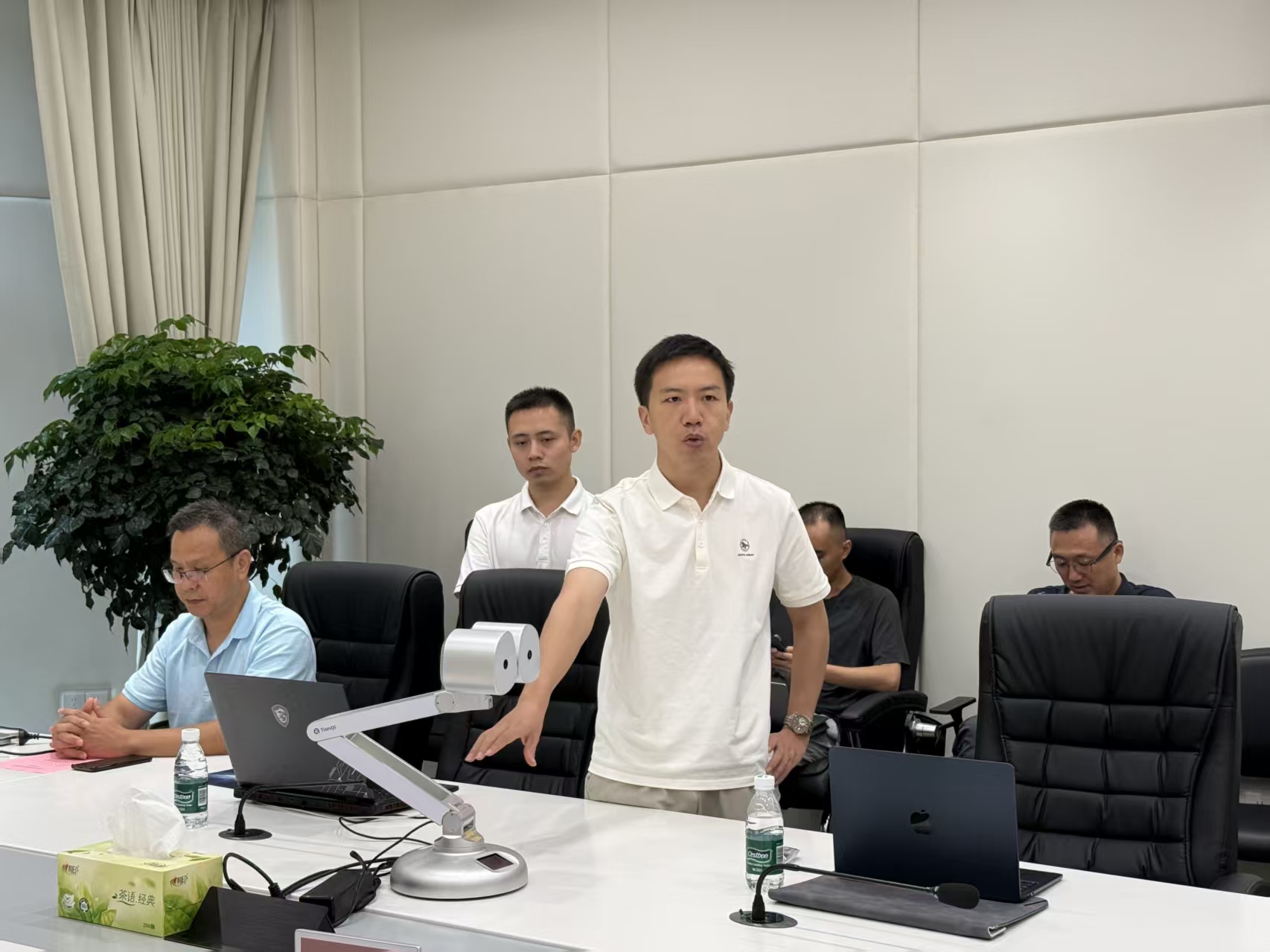 深化政企协同对话 共启具身智能新赛道|硅基生命产业集团赴崇州开展考察调研-NeuroDrive